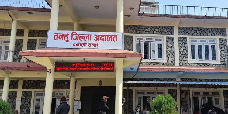 अधिकारभन्दा बाहिर गई उपचार गर्ने दुई मेडिकल सञ्चालक पक्राउ