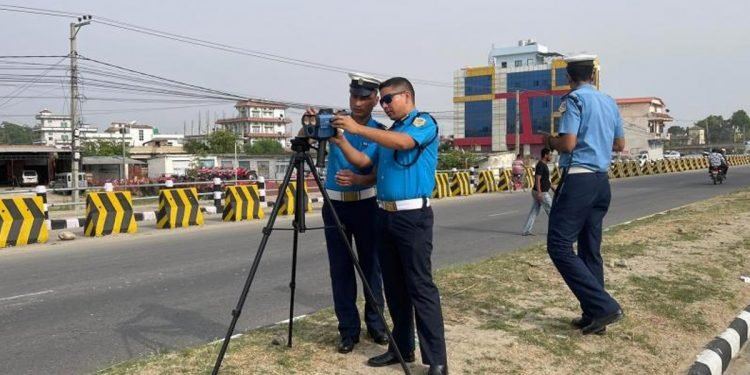 चाडपर्व लक्षित गर्दै राजमार्गमा सवारीको गति मापन