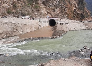 अरुण तेस्रोको काम ५८ दिनदेखि अवरुद्ध, मुआब्जा नपाएपछि पीडित आन्दोलनमा