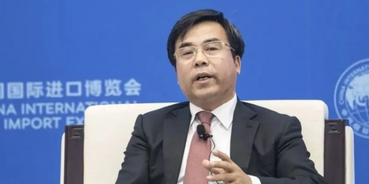 चीनको सरकारी स्वामित्वको बैंकिङ कम्पनीका पूर्व प्रमुख पार्टीबाट बर्खास्त