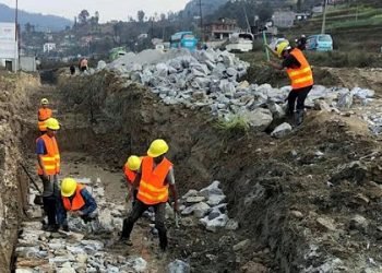 धुलिखेल–खावा सडक विस्तारः १६ महिनामा १२ प्रतिशतमात्रै काम