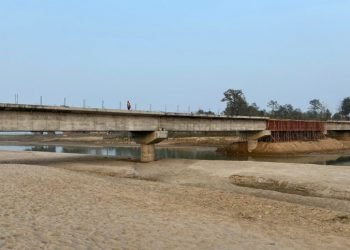 हुलाकी राजमार्गअन्तर्गत राजविराज–कन्चनपुर जोड्ने पुल अधुरै
