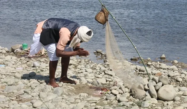 माझी समुदायलाई रोजीरोटीकै पिरलो