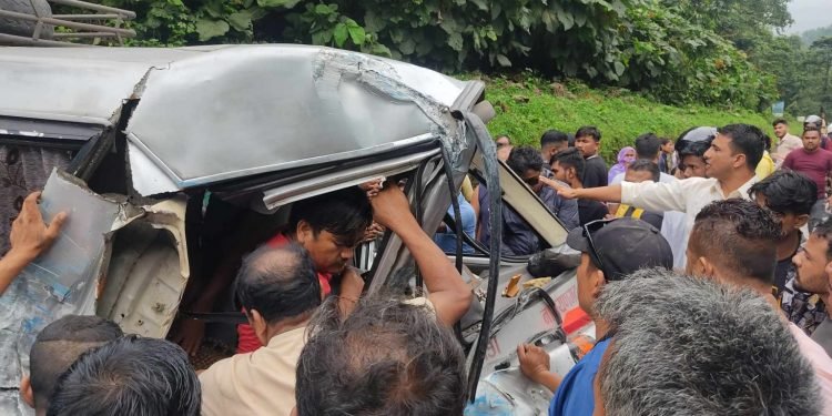 मकवानपुरमा सवारी दुर्घटनाः नौ यात्रु घाइते