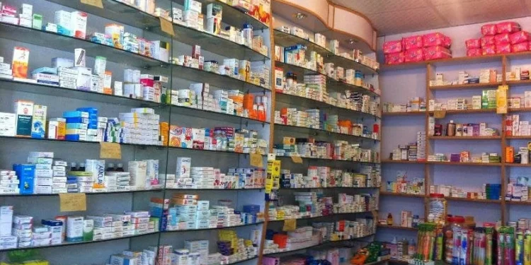 मेडिकल सञ्चालकद्वय गरौजा र चौधरीलाई जनही एक लाख जरिवाना