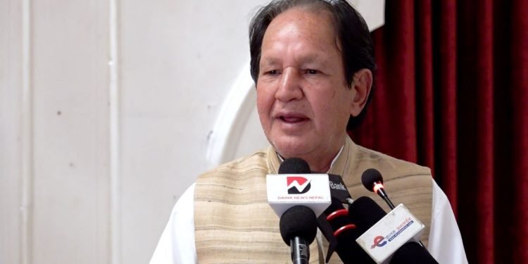 राजनीतिक दलमा आवद्ध भए एनआरएनए चल्दैनः पूर्वपरराष्ट्रमन्त्री खड्का