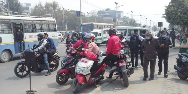 पठाओ र इन्ड्राइभका नाममा अफलाइन ड्राइभ गर्ने ८३ जना नियन्त्रणमा