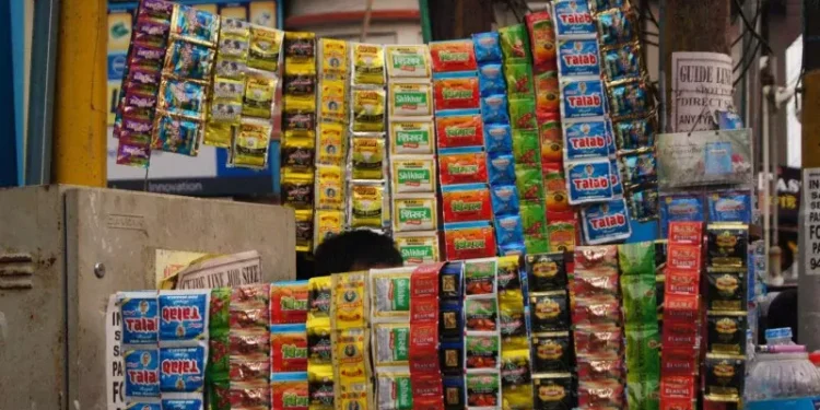 सार्वजनिकस्थल वरिपरि सुर्तीजन्य पदार्थको खुला बिक्री, भएन अनुगमन