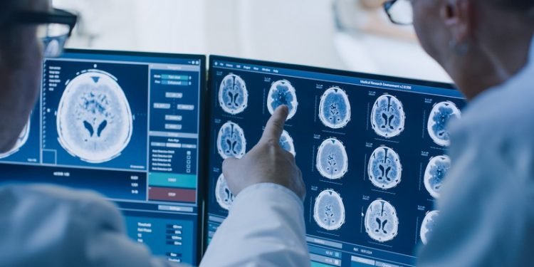 जो ८० वर्षदेखि मस्तिष्कमा सुई लिएर बाँचिरहेकी छिन्