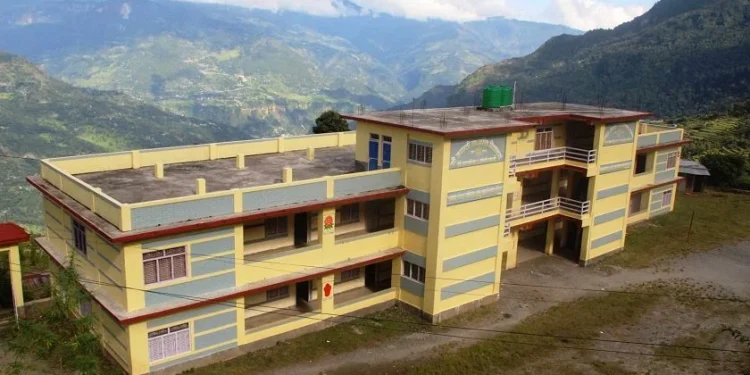 अन्नपात र गाईभैँसी बेचेर विद्यालय पुनःनिर्माण