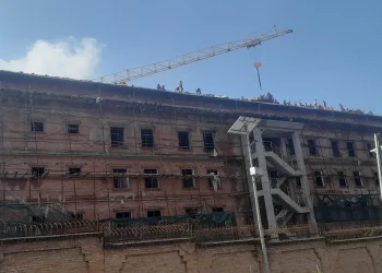 दसैँमा सिंहदरबार बनाउन भ्याइनभ्याइ