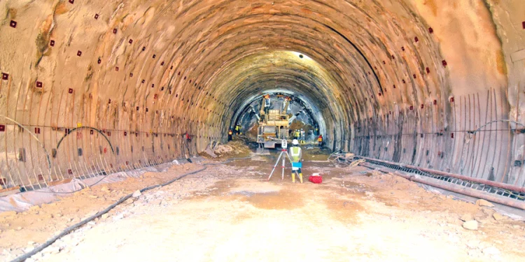 सुरुङ मार्ग निर्माण पुनः सुरु