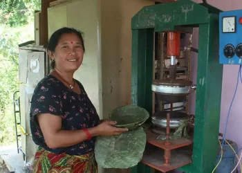 प्लास्टिकजन्य सामग्री विस्थापित गर्न टपरी उद्योग सञ्चालन