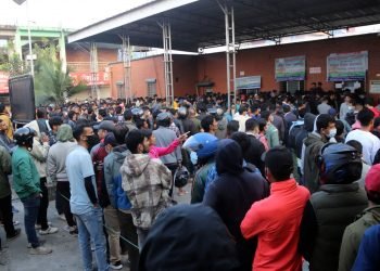 दसैँका लागि काठमाडौं छाड्ने बढे, एकै दिन ५० हजार बाहिरिए