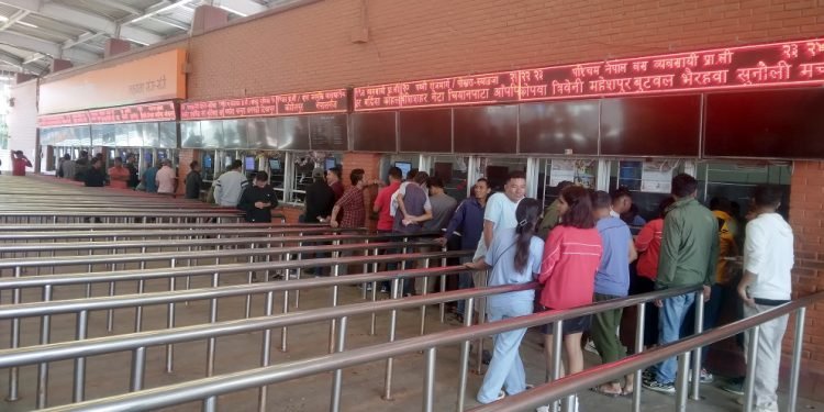 दसैँका लागि अग्रिम टिकट बुकिङमा ढिलाइ