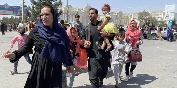 आठ महिनामा करिब एघार हजार अफगानी शरणार्थी स्वदेश फर्किएः यूएनएचसीआर