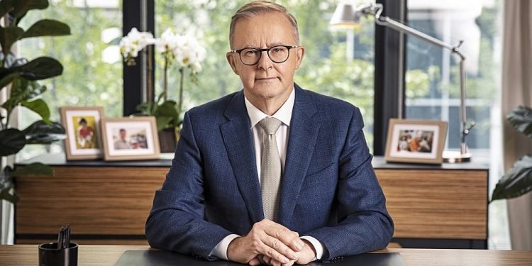 अष्ट्रेलियाका प्रधानमन्त्रीद्वारा पुरुषहरूलाई घरेलु हिंसाविरुद्ध कदम चाल्न आग्रह