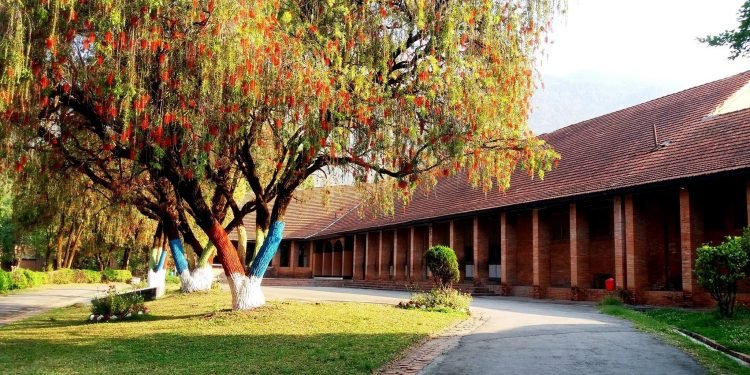 सक्षम नेतृत्वको पर्खाइमा वुढानिलकण्ठ स्कुल