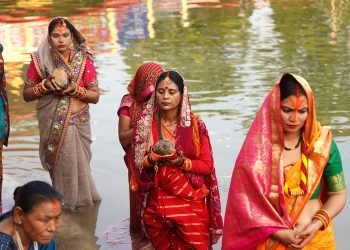 उदाउँदो सूर्यलाई अर्घ्य दिँदै छठ पर्व सम्पन्न
