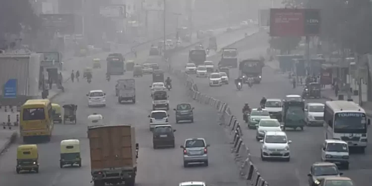 प्रदुषण बढेपछि दिल्लीमा सवारी साधनमा जोर विजोर लागू