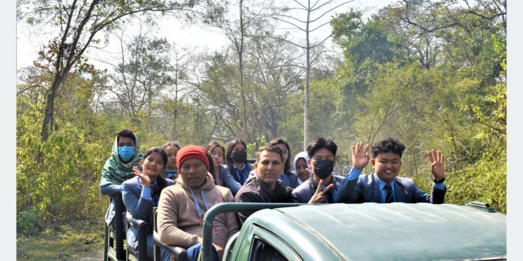 सामुदायिक वनभित्र ‘इको करिडोर’, जङ्गल ‘सफारी’ गर्ने पर्यटक बढे