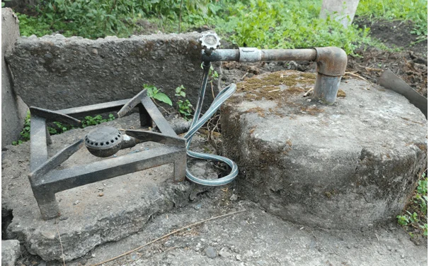 पोखराका भान्छामा तीस वर्षदेखि पाक्दैछ बायोग्यासमा खाना