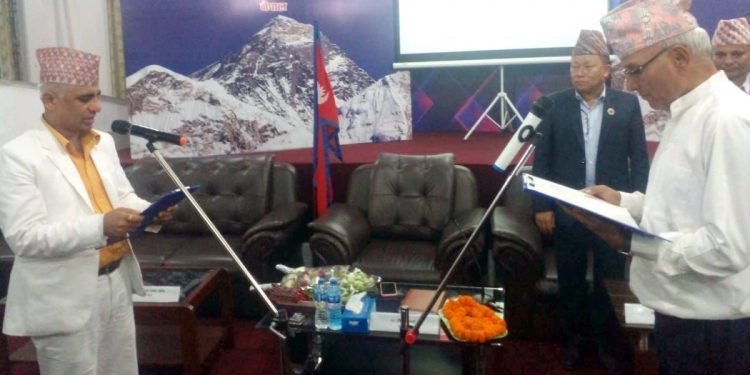 देउवाका आलोचक पुरञ्जनलाई योजना आयोग उपाध्यक्षको पुरस्कार