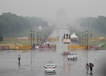प्रदूषण बढेपछि नयाँदिल्लीमा सवारी साधनमाथि रोक