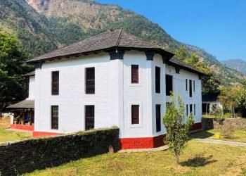 पुरानै स्वरुपमा फर्कियो गलकोट दरबार
