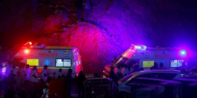 उत्तराखण्डमा सुरुङमा फसेका ४१ कामदारको १६ दिनपछि सकुशल उद्धार