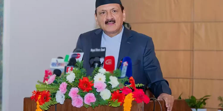 अर्थतन्त्रमा देखिएका समस्या क्रमशः समाधान हुँदैछन्– अर्थमन्त्री डा. महत