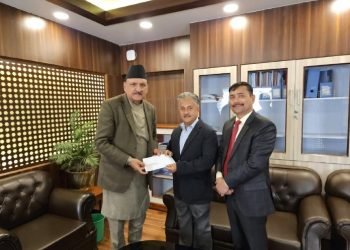 महालक्ष्मी विकास बैंकले भूकम्प पीडितलाई गर्‍यो १० लाख सहयोग