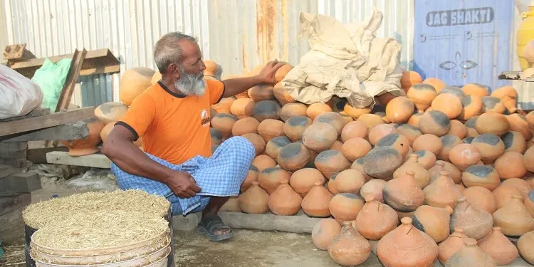 माटाका भाँडाले धानिएको पुस्तैनी जीवन