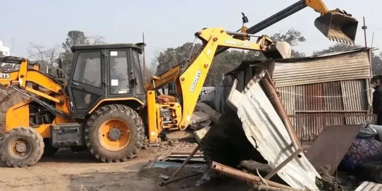 सरकारी जग्गामा निर्माण गरिएका घरटहरा हटाइने