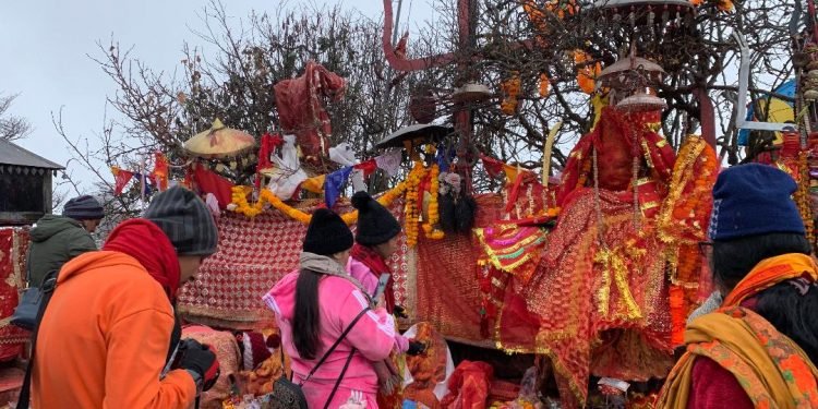 पाथीभरामा दसैँतिहारमा मात्रै ६१ हजार बढी दर्शनार्थी