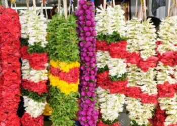 प्लास्टिकका फूलमाला बिक्री वितरणमा रोक, महानगरले दियो अनुगमनलाई तीव्रता