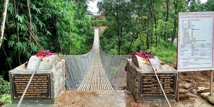 भदौरे र मजुवामा झोलुङ्गे पुलले थपेको खुसी