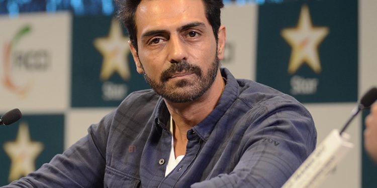 फिल्ममा काम नगरेपनि करोडौं कमाउँछन् अर्जुन रामपाल