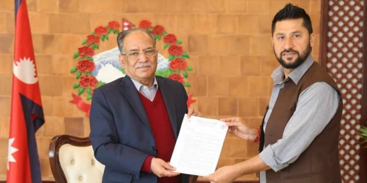 प्रधानमन्त्रीलाई भेटेर रविले दिए जाजरकोट भूकम्पबारे १४ बुँदे सुझाव