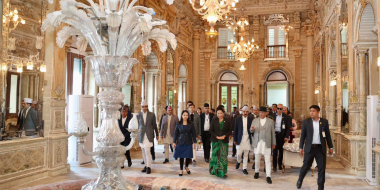 रेट्रो फिटिङ् गरेको भवनमा सरे प्रधानमन्त्री प्रचण्ड