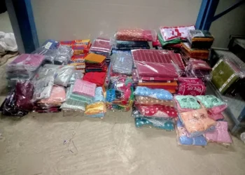 भन्सार छलेर ल्याइएको कपडा सशस्त्र प्रहरीले गर्‍यो बरामद