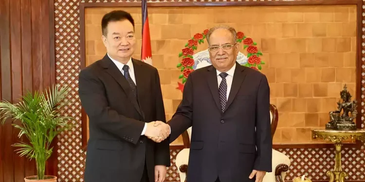 प्रधानमन्त्री र सिपिसि तिब्बतका सचिवबीच भेटबार्ता