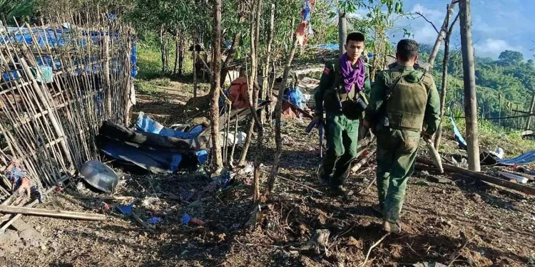 म्यानमारको सशस्त्र समूहद्वारा चिनियाँ सीमास्थित सहर कब्जा