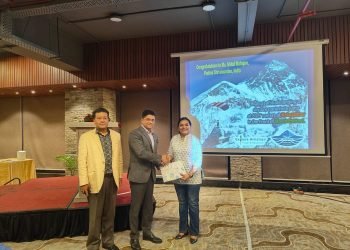 भारतकी शीतल महाजनले कालापत्थरबाट ‘स्काई डाइभ’ गरेर विश्व कीर्तिमान