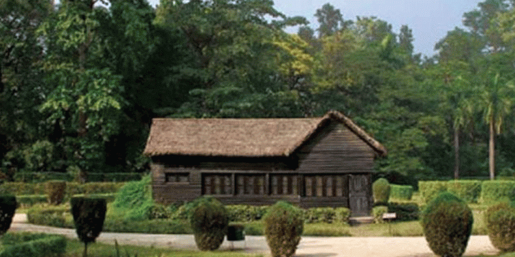 टीकापुर उद्यानमा एकै दिन १० हजार पर्यटक