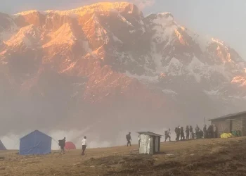 पर्यटनमा थपिँदै उत्साह, पर्यटकसँगै बढ्यो आम्दानी
