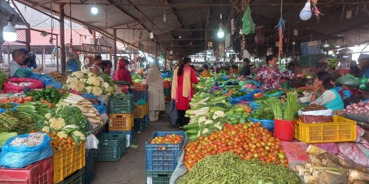 पूर्वी नाकाबाट निर्यातभन्दा पाँच गुणा बढी तरकारी आयात