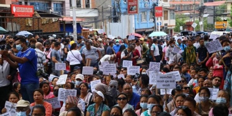 सञ्चालकको बदमासीले बचतकर्ताको तीन अर्ब रुपैयाँ जोखिममा