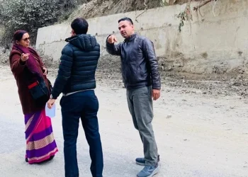 यातायात राज्यमन्त्री चपाईँद्वारा मध्यपहाडी राजमार्गको अनुगमन