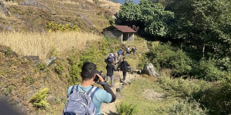 साहसिक पर्यटन ‘ट्रेकिङ’ : बढ्दो आकर्षण, केही चुनौती